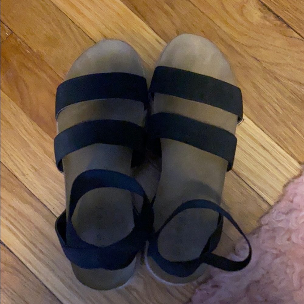 Platform sandals